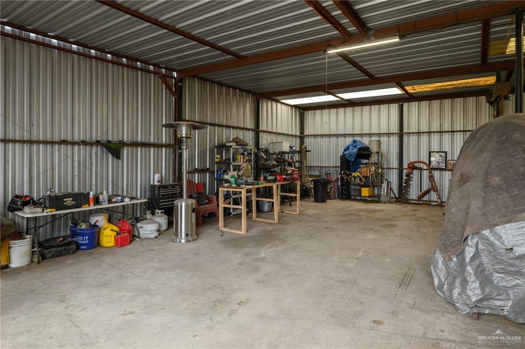 30478 Guajardo Road Rio Hondo, TX 78583 - Photo 8 of 26 a view of a room with gym equipment