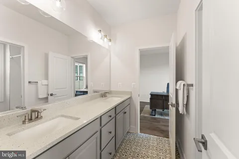 $1,749,828 | 23932 Nightsong Court, Aldie, VA 20105
