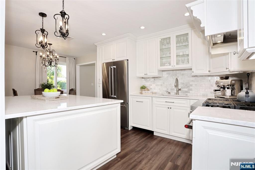 616 Bogert Road River Edge, NJ 07661 - Photo 11 of 41