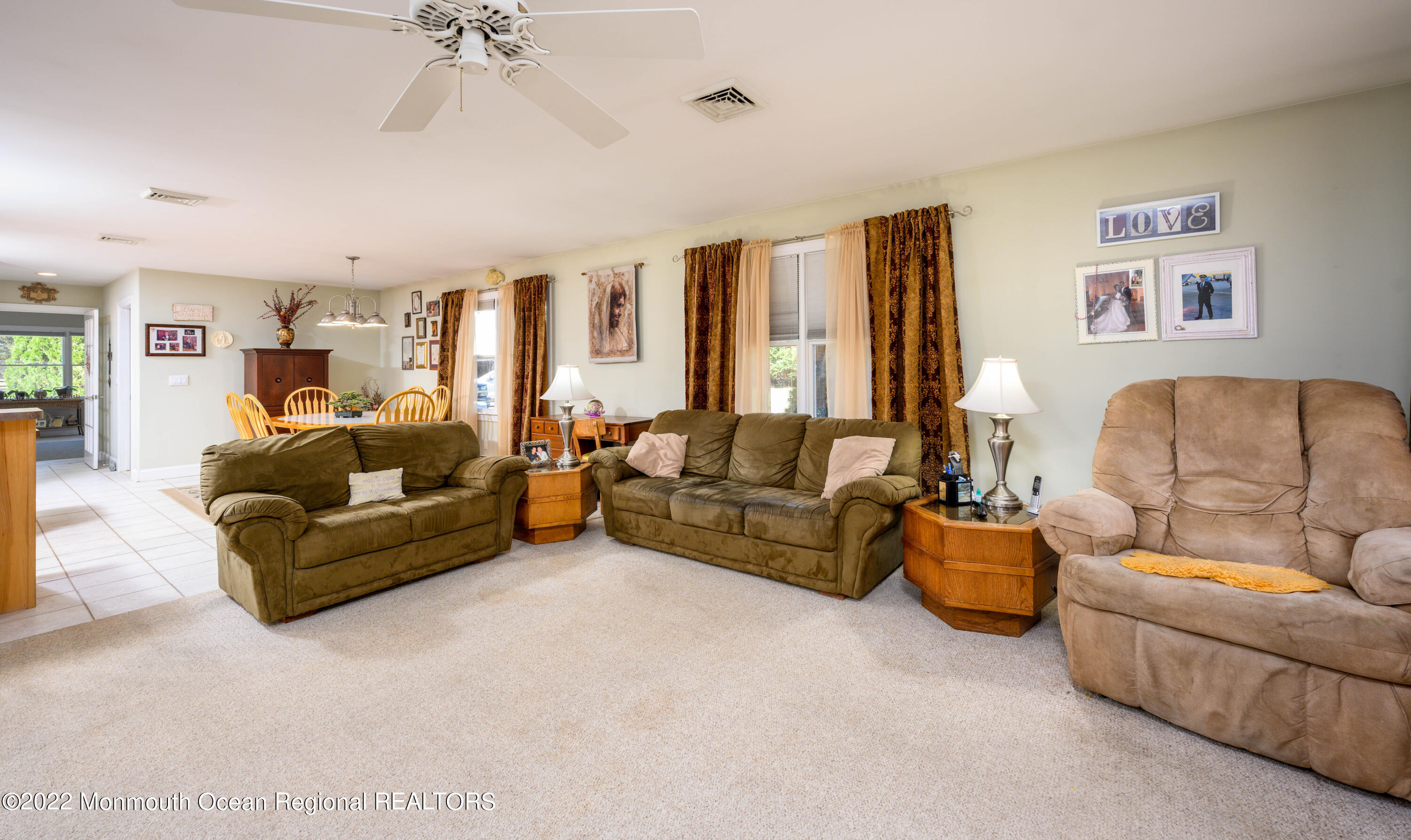 424 Georgia Tavern Road Howell, NJ 07731 - Photo 4 of 48 Living Room