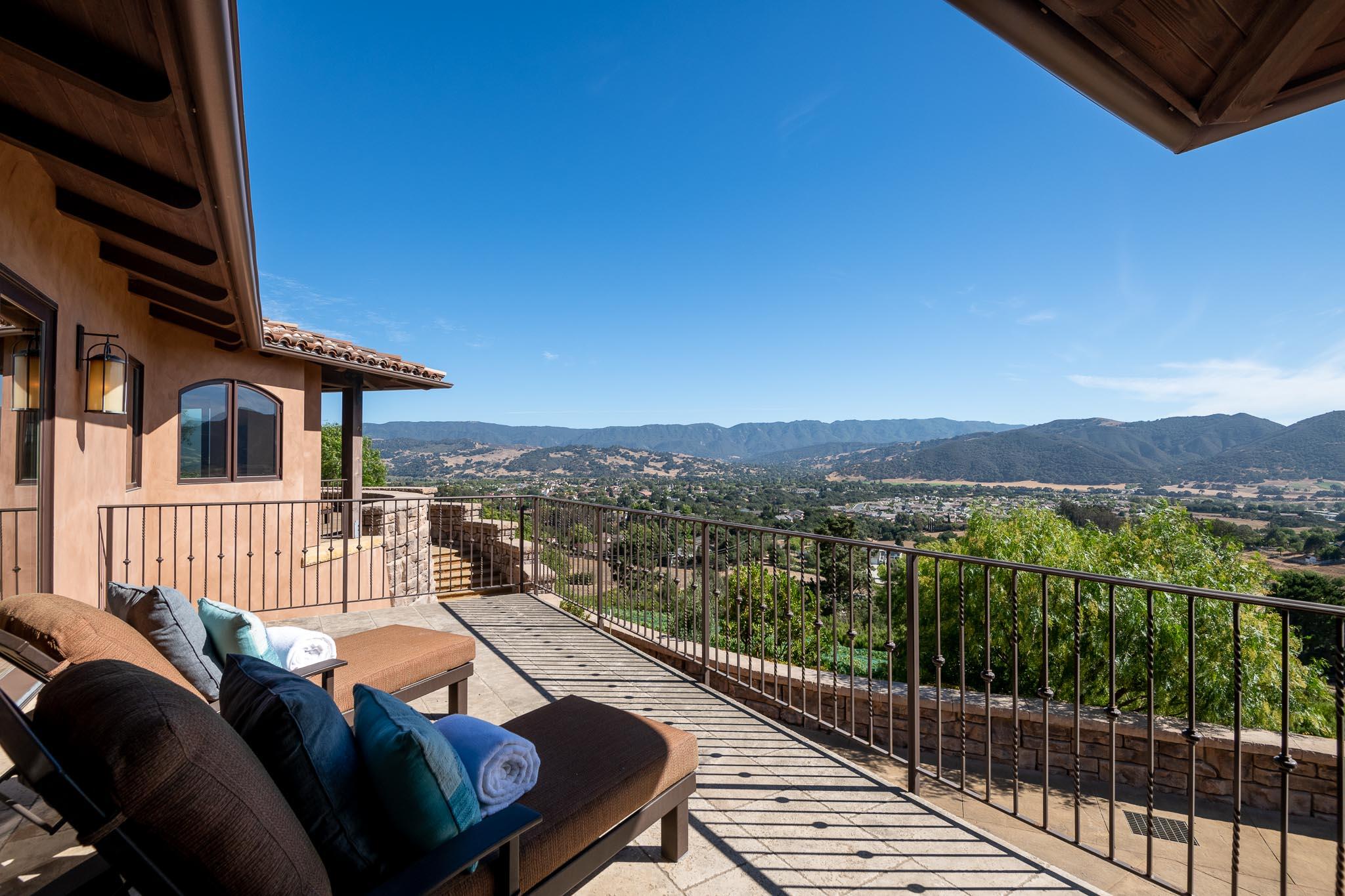1418 Ribe Road Solvang, CA 93463 - Photo 28 of 46 Bedroom Patio View