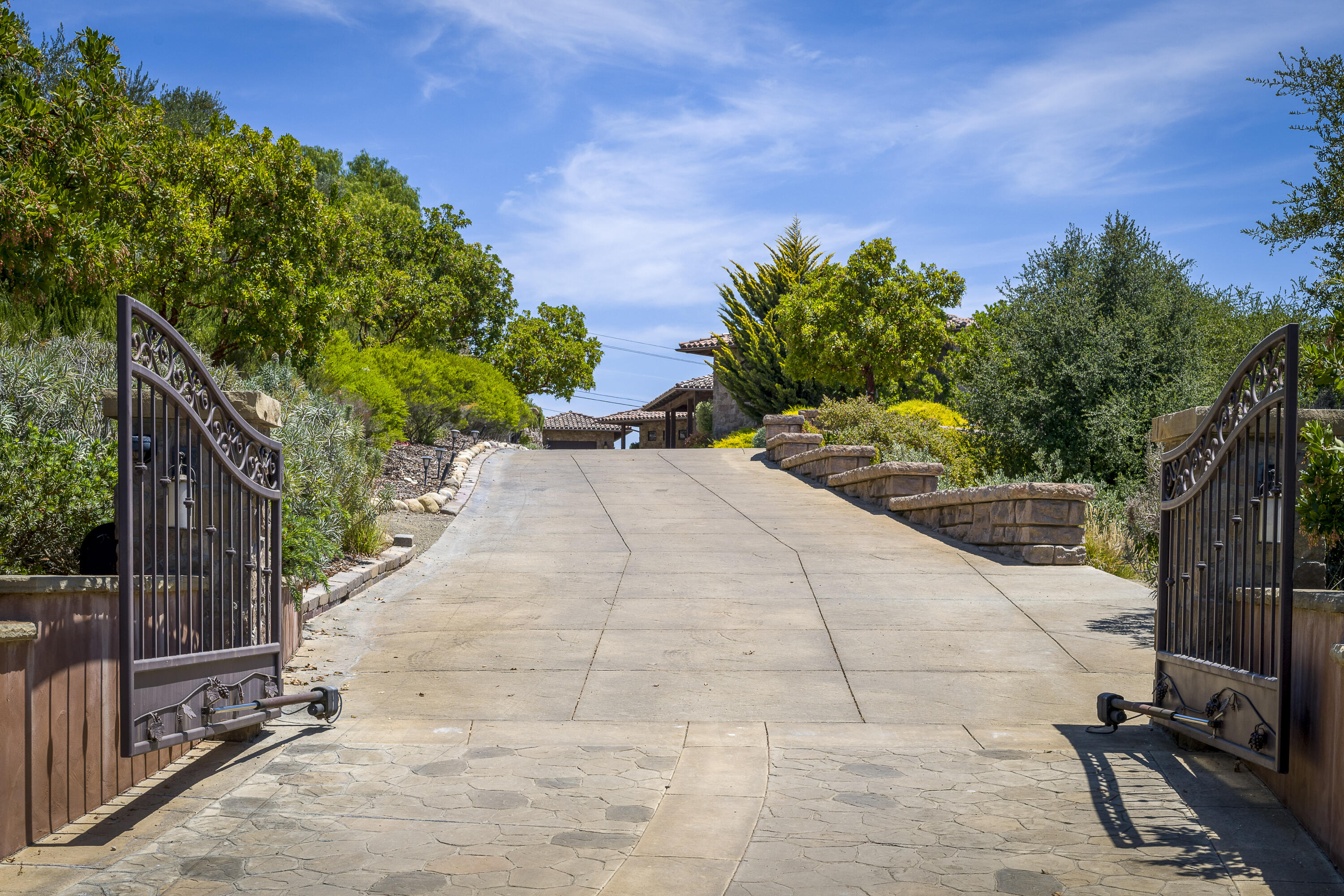 1418 Ribe Road Solvang, CA 93463 - Photo 41 of 46 Gated Entrance