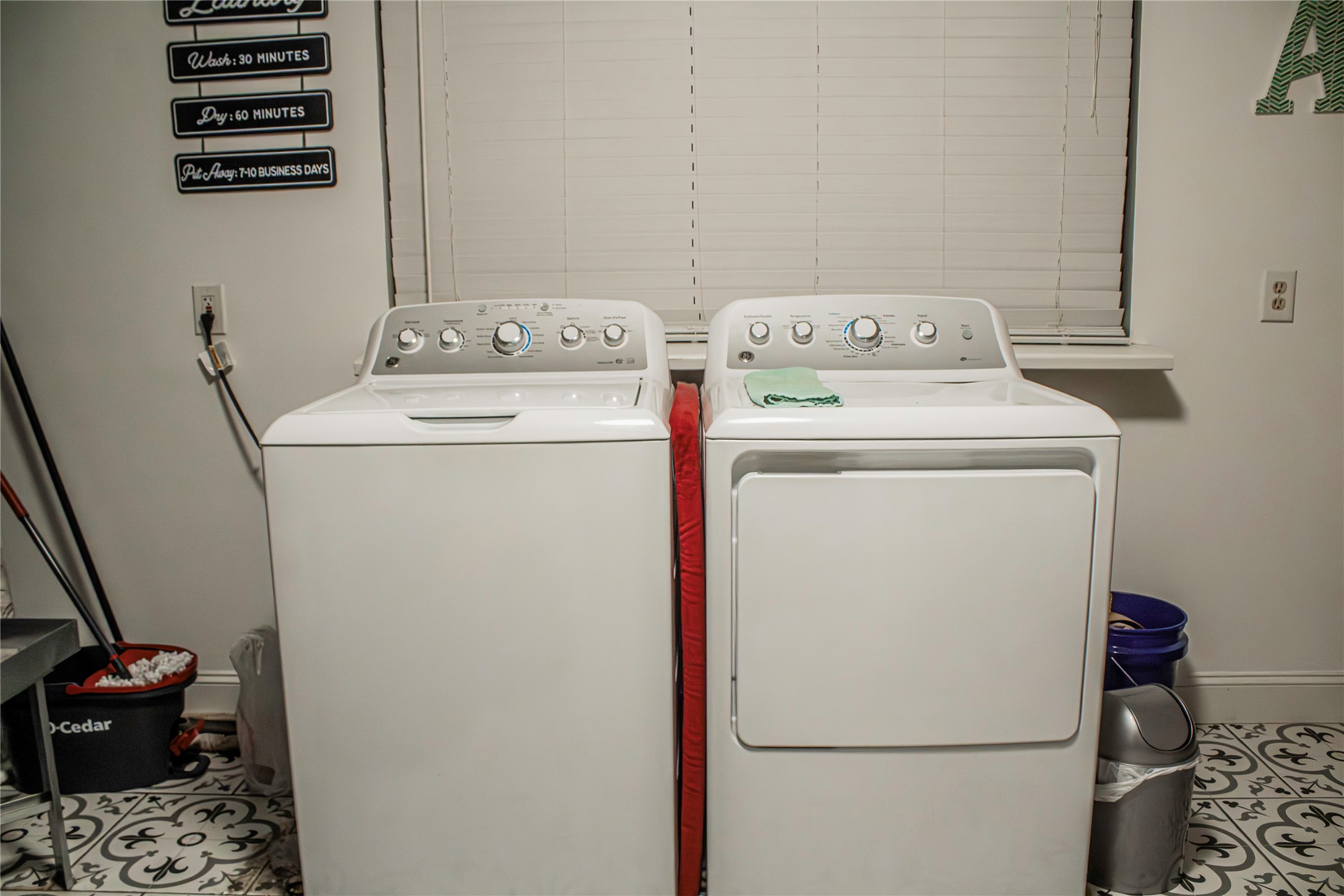 2703 Aspen Road Rosenberg, TX 77471 - Photo 19 of 24 a utility room with dryer and washer