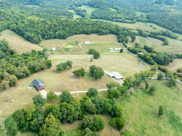 $925,000 | 353 Major Road, Cornersville, TN 37047