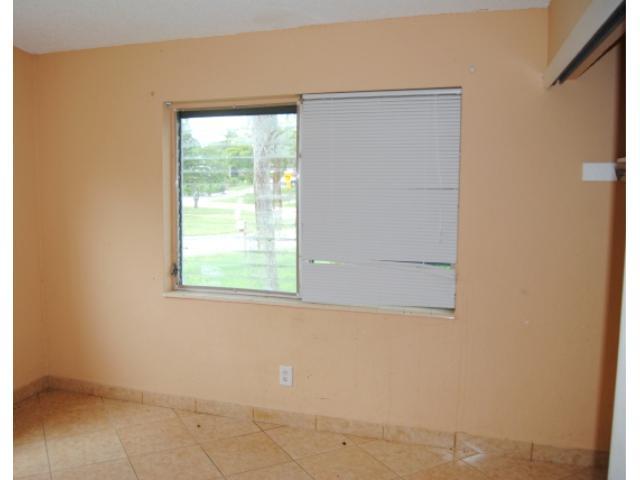 401 Seagrape Road Lantana, FL 33462 - Photo 5 of 6 Additional Photo