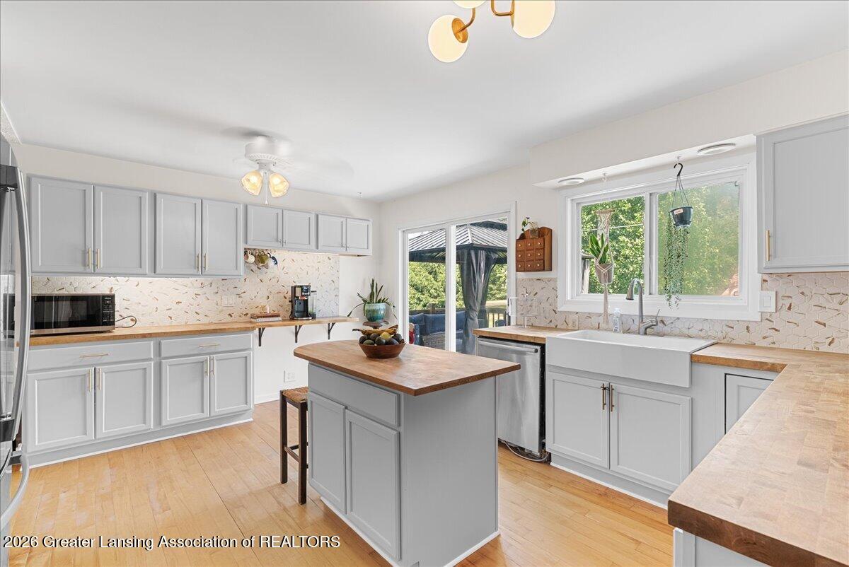 6970 Foster Road Haslett, MI 48840 - Photo 21 of 53 53-Media Jett - 41