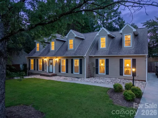 $419,900 | 922 Plantation Drive, Lenoir, NC 28645