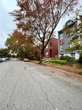 $1,195 | 3318 Illinois Avenue, Unit 1F, St. Louis, MO 63118