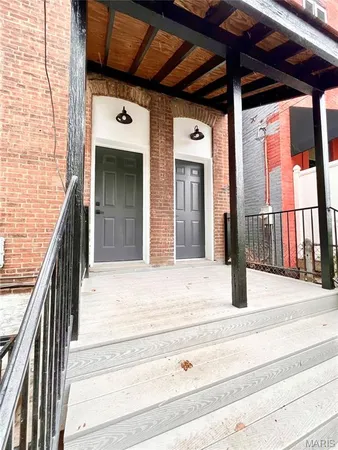 $1,195 | 3318 Illinois Avenue, Unit 1F, St. Louis, MO 63118