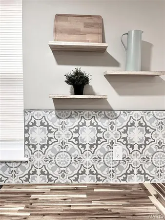 $1,195 | 3318 Illinois Avenue, Unit 1F, St. Louis, MO 63118