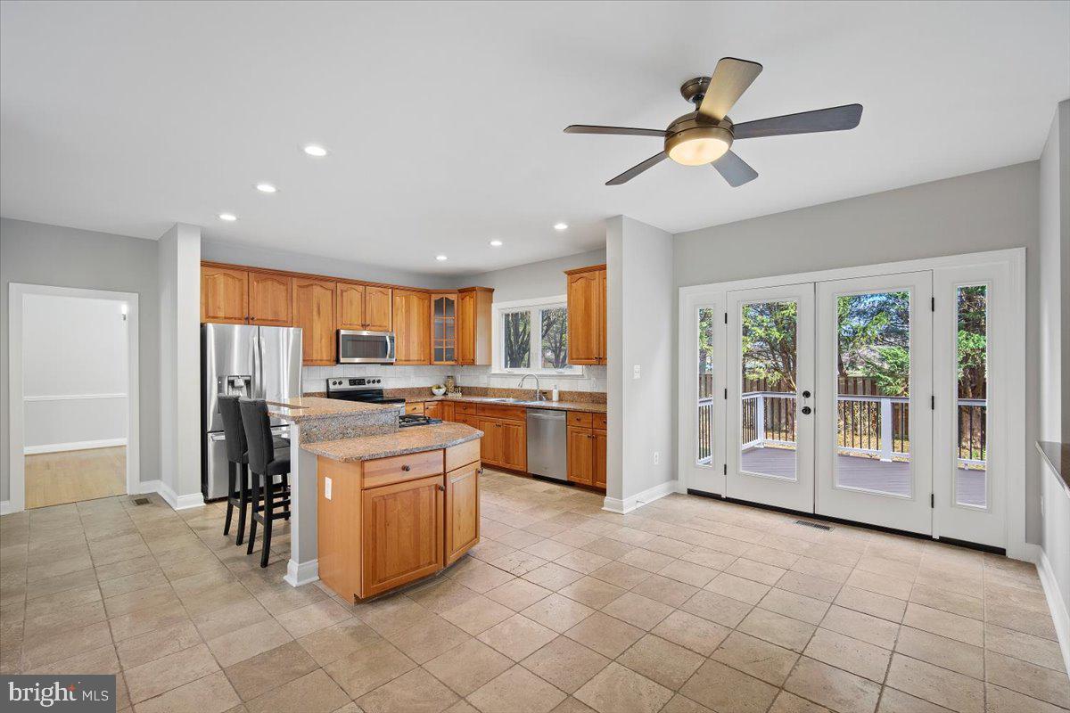 18513 Denhigh Circle Olney, MD 20832 - Photo 12 of 50