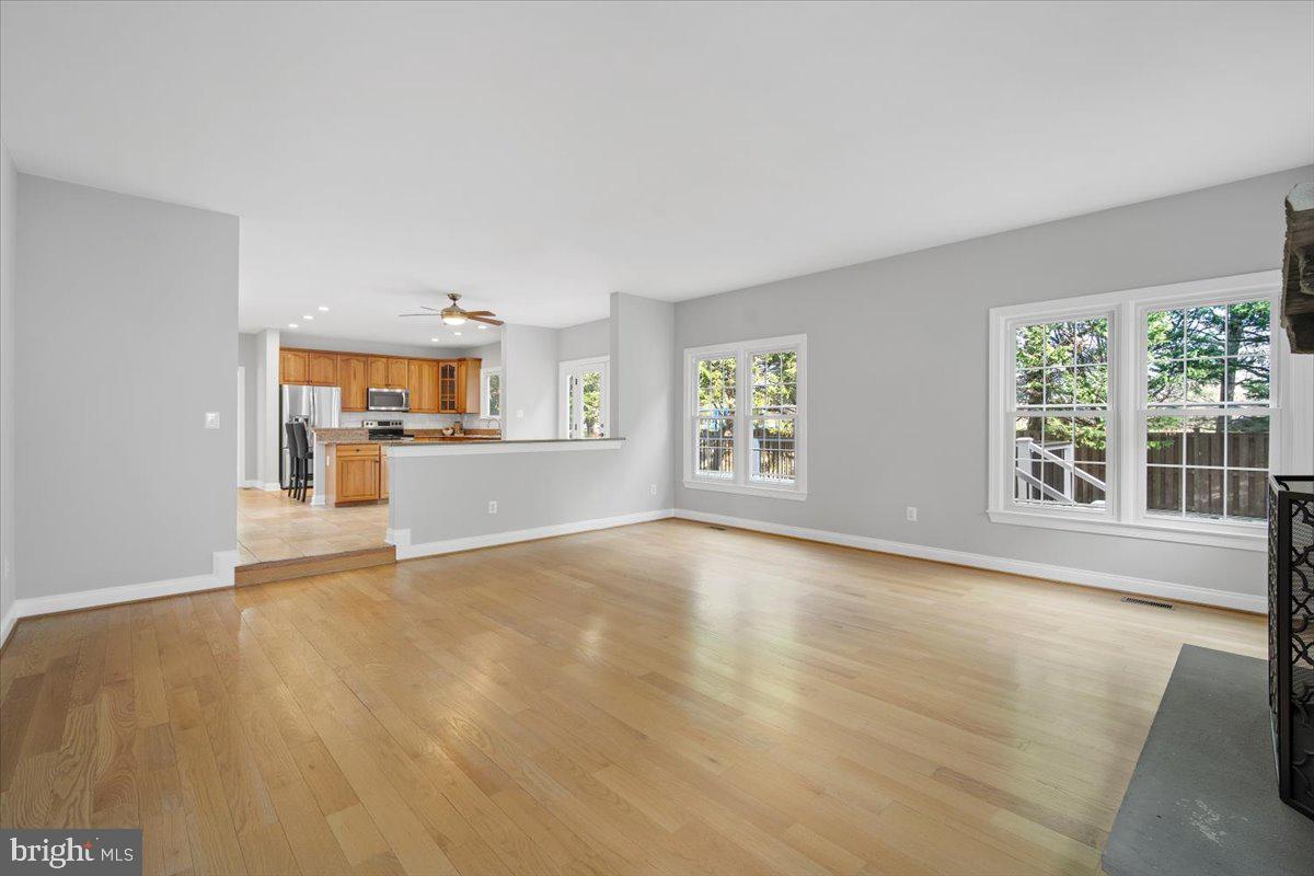 18513 Denhigh Circle Olney, MD 20832 - Photo 16 of 50