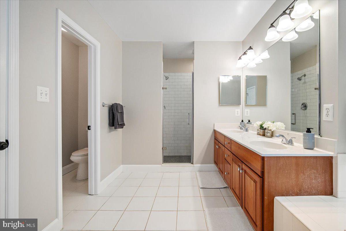 18513 Denhigh Circle Olney, MD 20832 - Photo 25 of 50