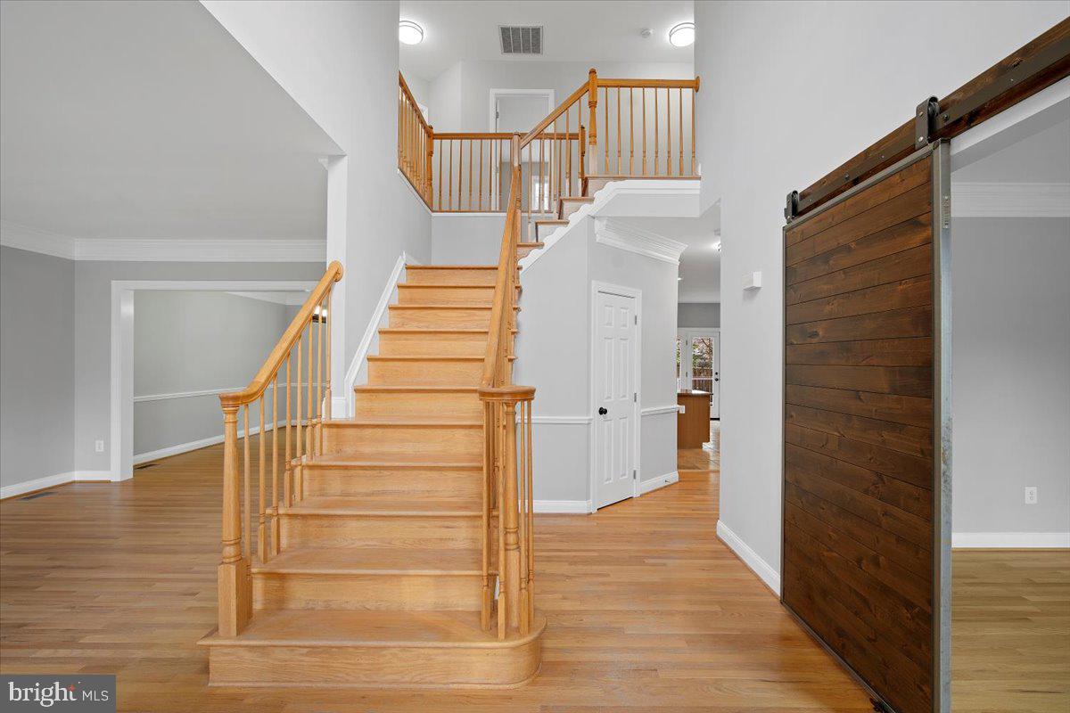 18513 Denhigh Circle Olney, MD 20832 - Photo 3 of 50