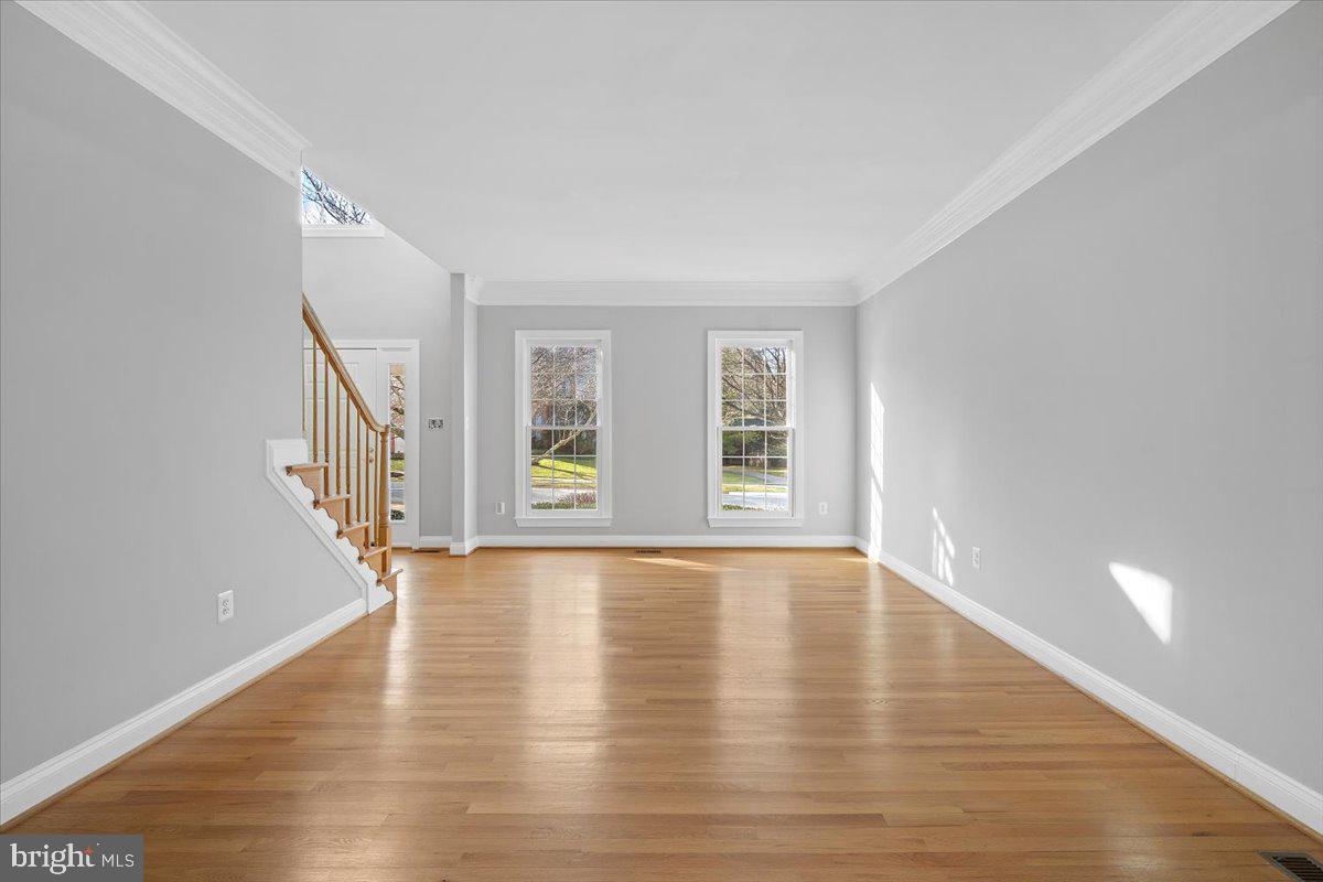 18513 Denhigh Circle Olney, MD 20832 - Photo 6 of 50