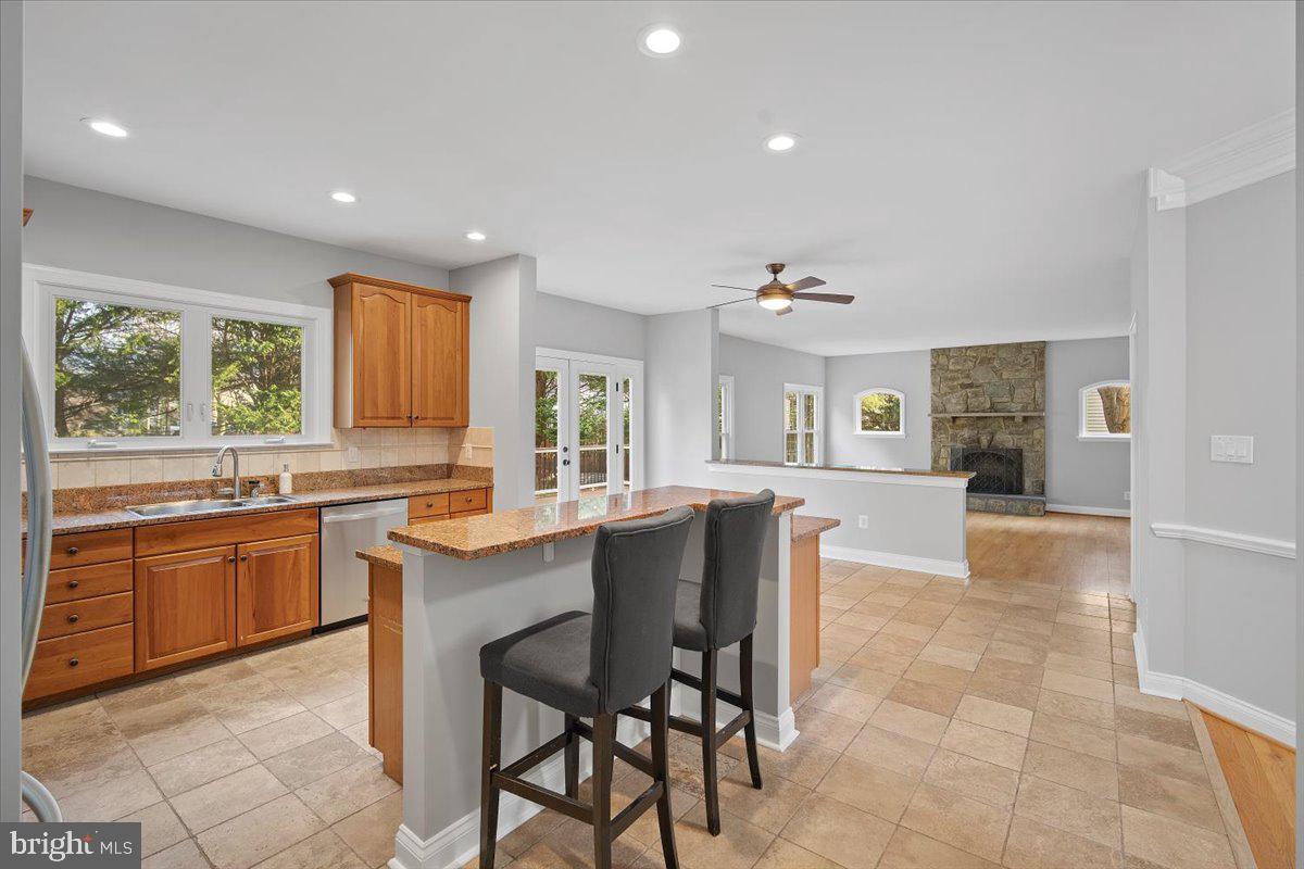 18513 Denhigh Circle Olney, MD 20832 - Photo 9 of 50