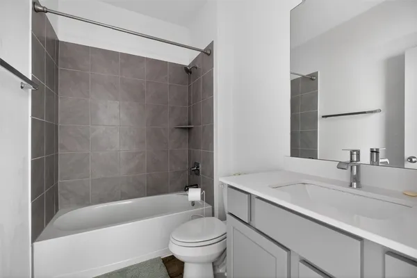 $449,000 | 6823 Amber Clf Lane, Richmond, TX 77469