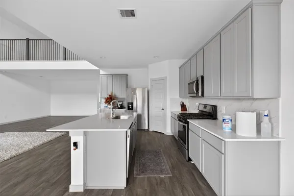 $449,000 | 6823 Amber Clf Lane, Richmond, TX 77469