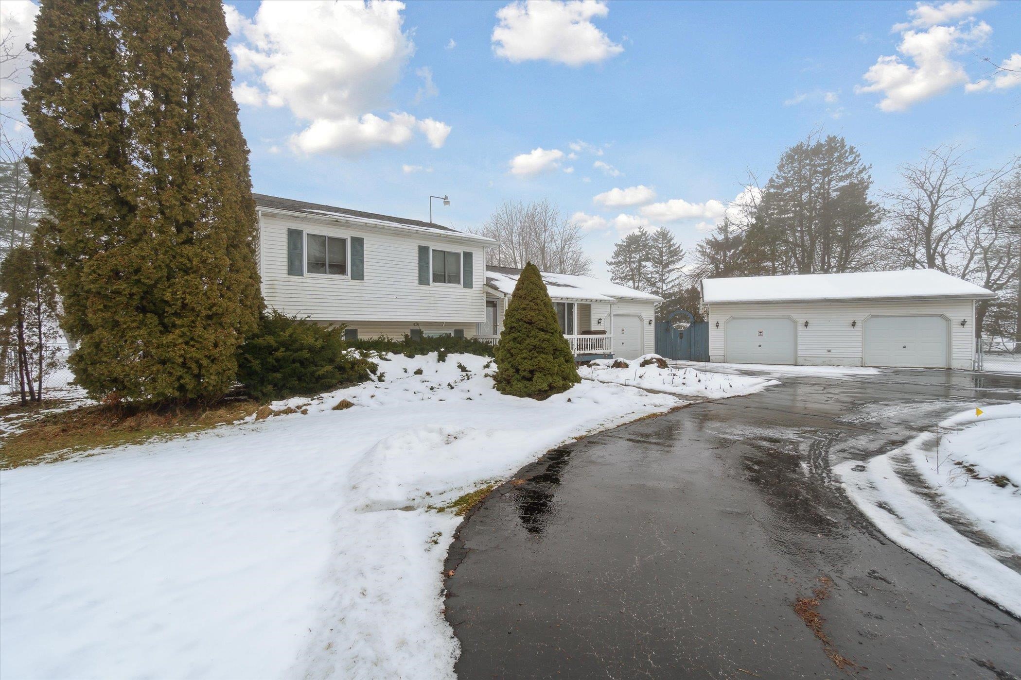 10994 Henderson Road Corunna, MI 48817 - Photo 1 of 37 Gallery Image 1