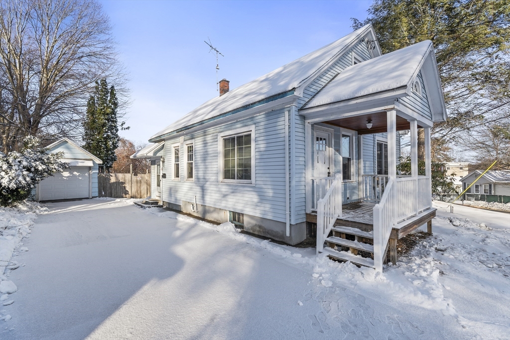 861 Grattan Street Chicopee, MA 01020 - Photo 32 of 41