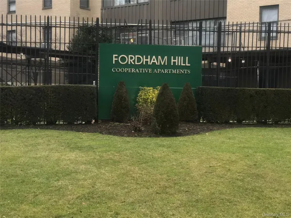 $170,000 | 8 Fordham Hill Ovl, Unit 6B | University Heights