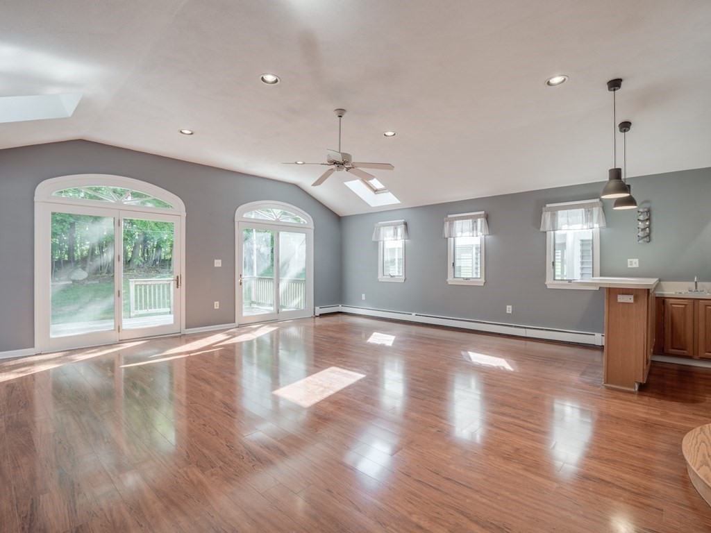 4 Burton Road Burlington, MA 01803 - Photo 12 of 42 Gallery Image 12