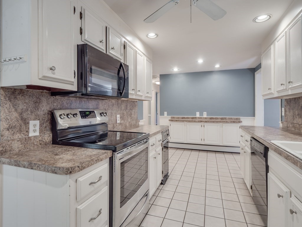 4 Burton Road Burlington, MA 01803 - Photo 8 of 42 Gallery Image 8