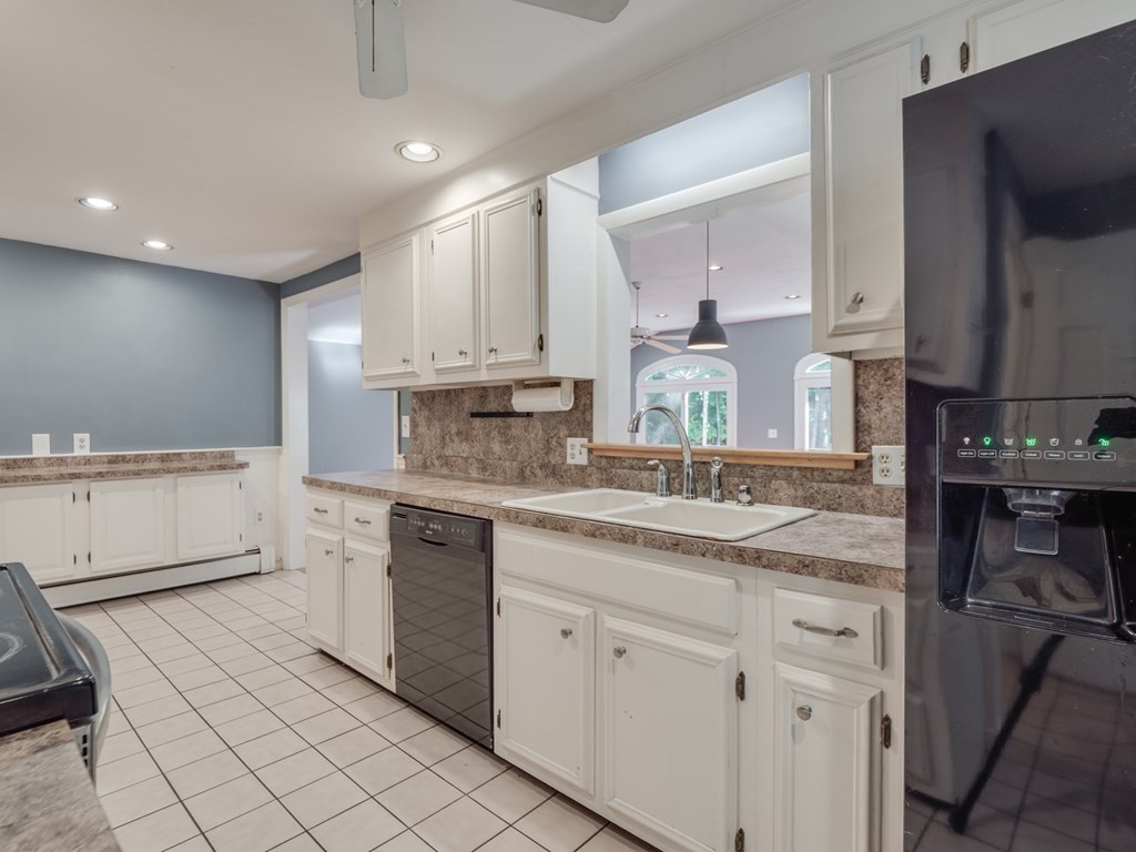 4 Burton Road Burlington, MA 01803 - Photo 9 of 42 Gallery Image 9