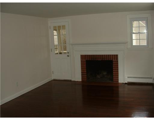 51 Edgehill Road Warwick, RI 02889 - Photo 10 of 12 Living Room.