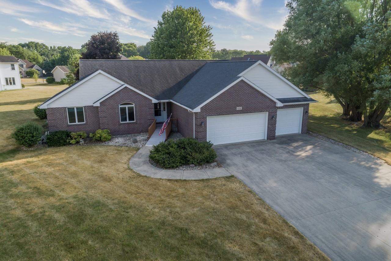 636 Kaleen Lane Beloit, WI 53511 - Photo 1 of 1