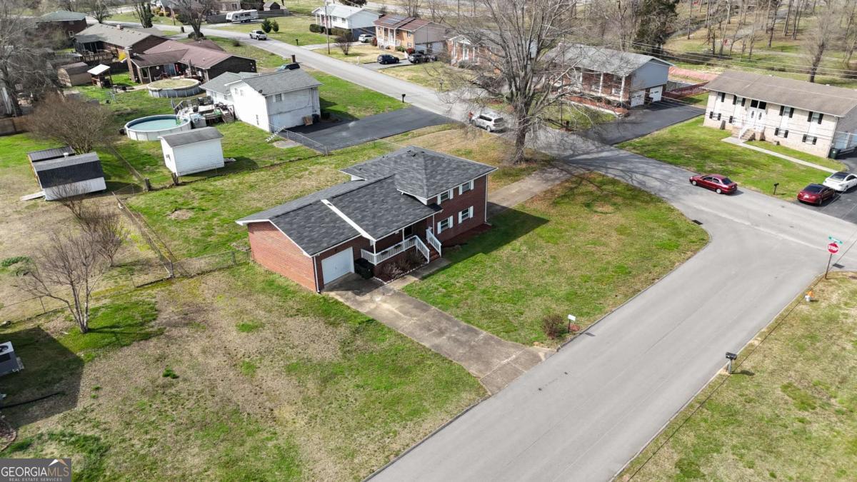 31 Jackson Way Fort Oglethorpe, GA 30742 - Photo 41 of 51 an aerial view of a house with garden space and street view