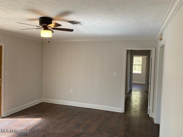 154 Beamon Road Camden, MS 39045 - Photo 8 of 18 Living Room 2