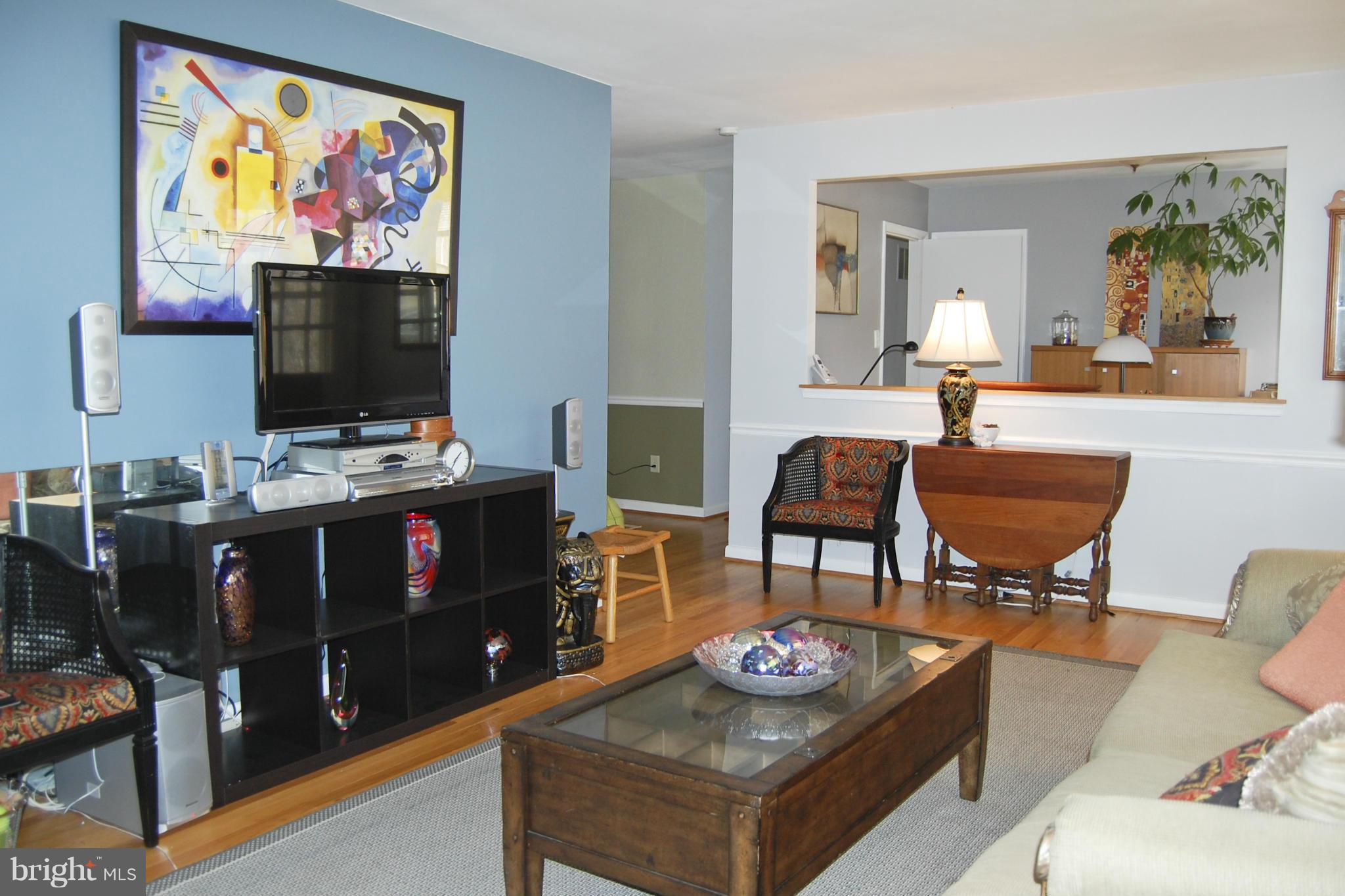 3406 Ramsgate Terrace Alexandria, VA 22309 - Photo 4 of 15 Living Room