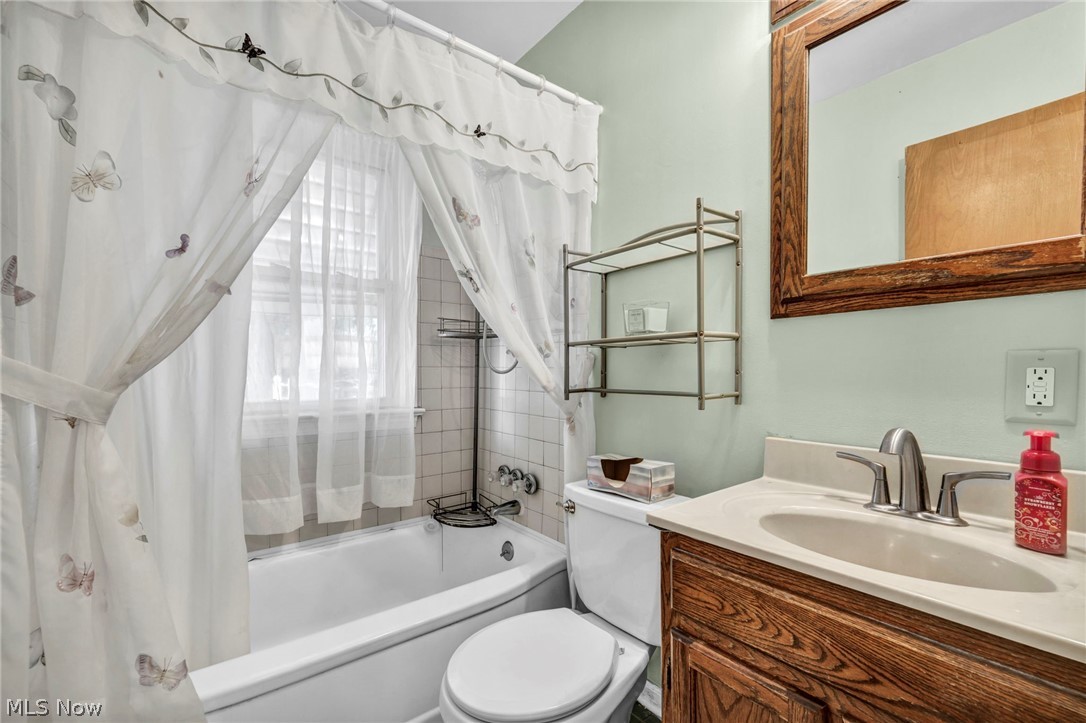 6803 Ridgewood Avenue Parma, OH 44129 - Photo 24 of 37 Gallery Image 24