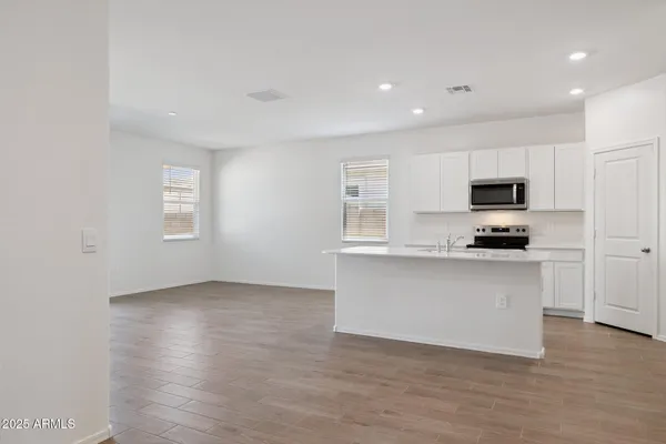 $404,990 | 18448 West Buckskin Trail, Wittmann, AZ 85361