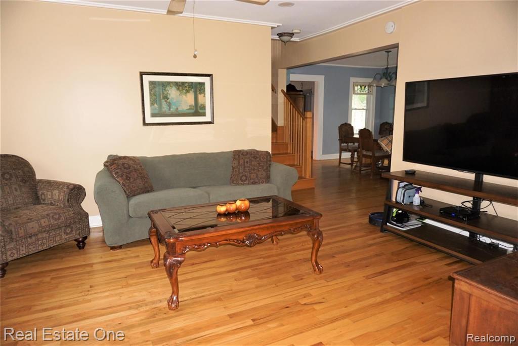 129 Ferndale Avenue Rochester, MI 48307 - Photo 8 of 32 Gallery Image 8