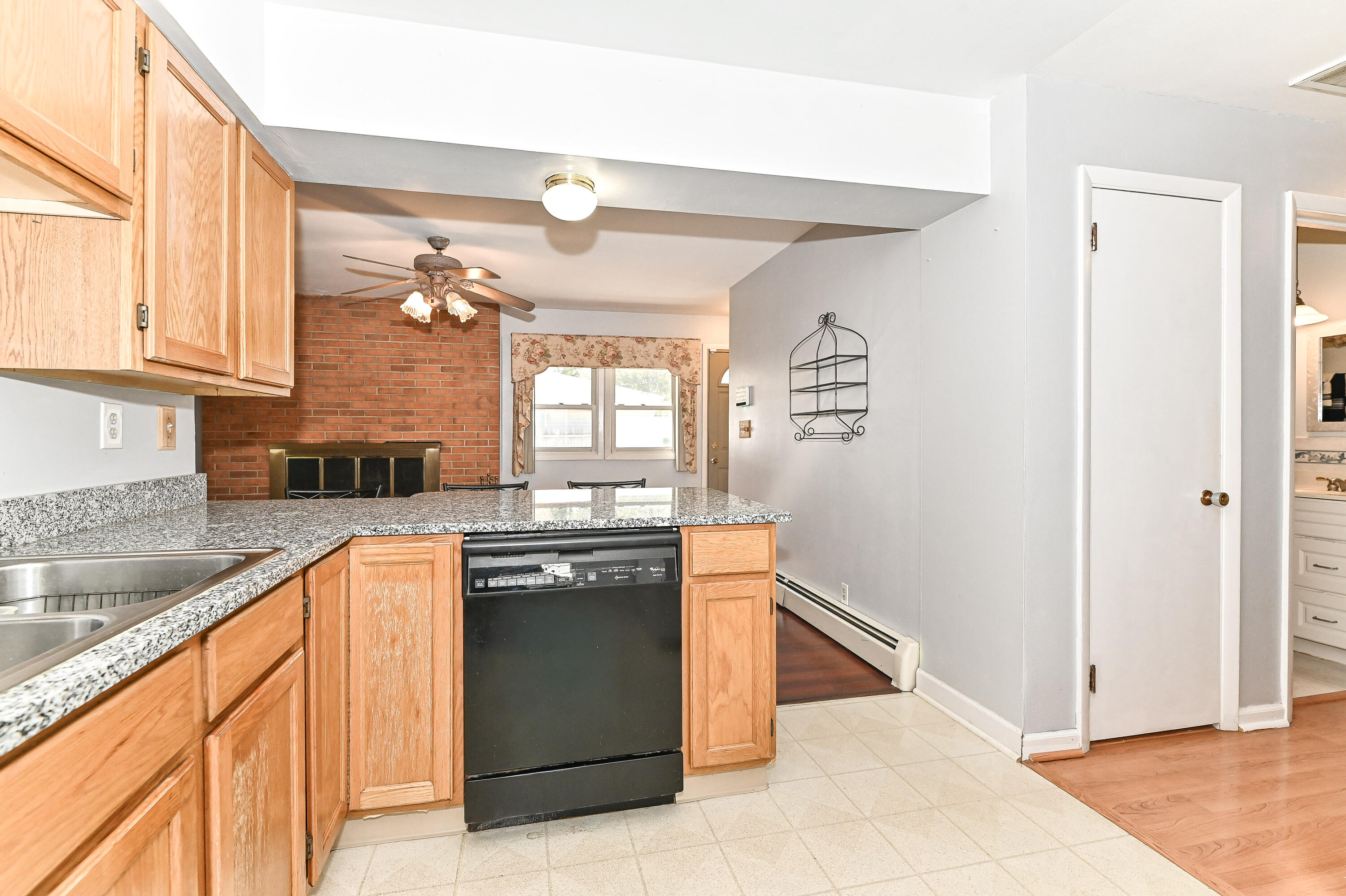 3170 Taylor Avenue Racine, WI 53405 - Photo 27 of 56 Taylor-31