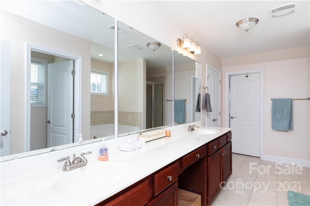 2099 Fuera Road York, SC 29745 - Photo 33 of 41 Gallery Image 33
