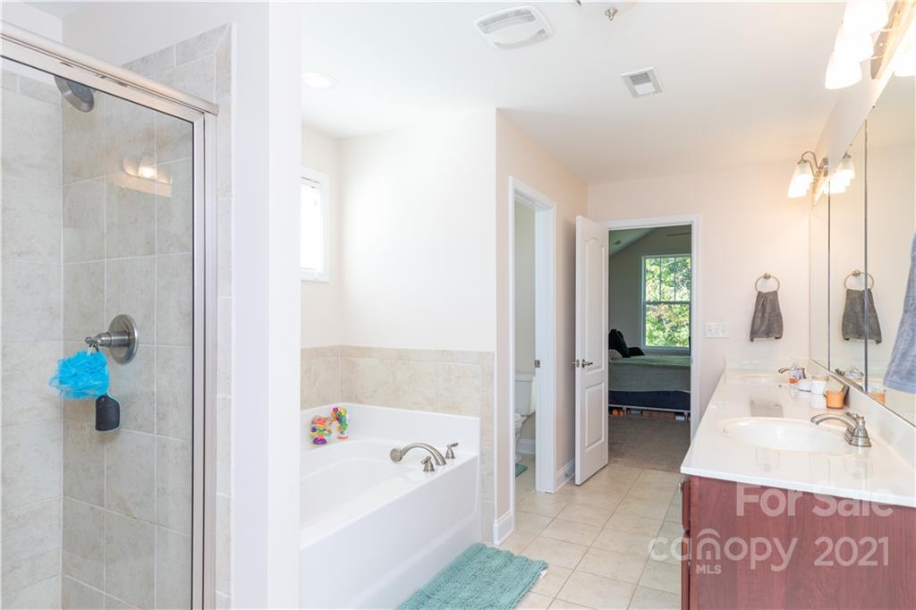 2099 Fuera Road York, SC 29745 - Photo 34 of 41 Gallery Image 34