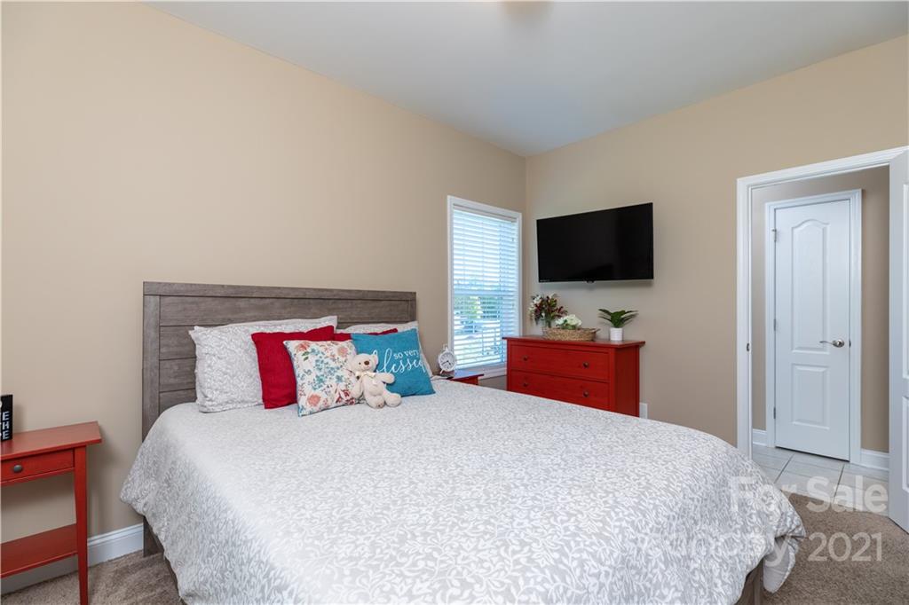 2099 Fuera Road York, SC 29745 - Photo 9 of 41 Gallery Image 9