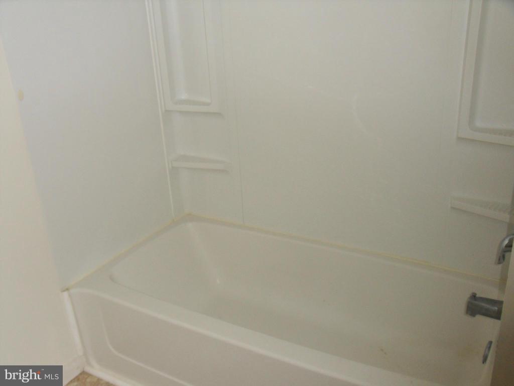109 1st Street Ridgely, MD 21660 - Photo 8 of 10 Bath