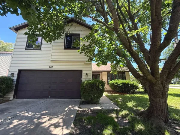 $429,895 | 983 Valleyview Drive, Bartlett, IL 60103