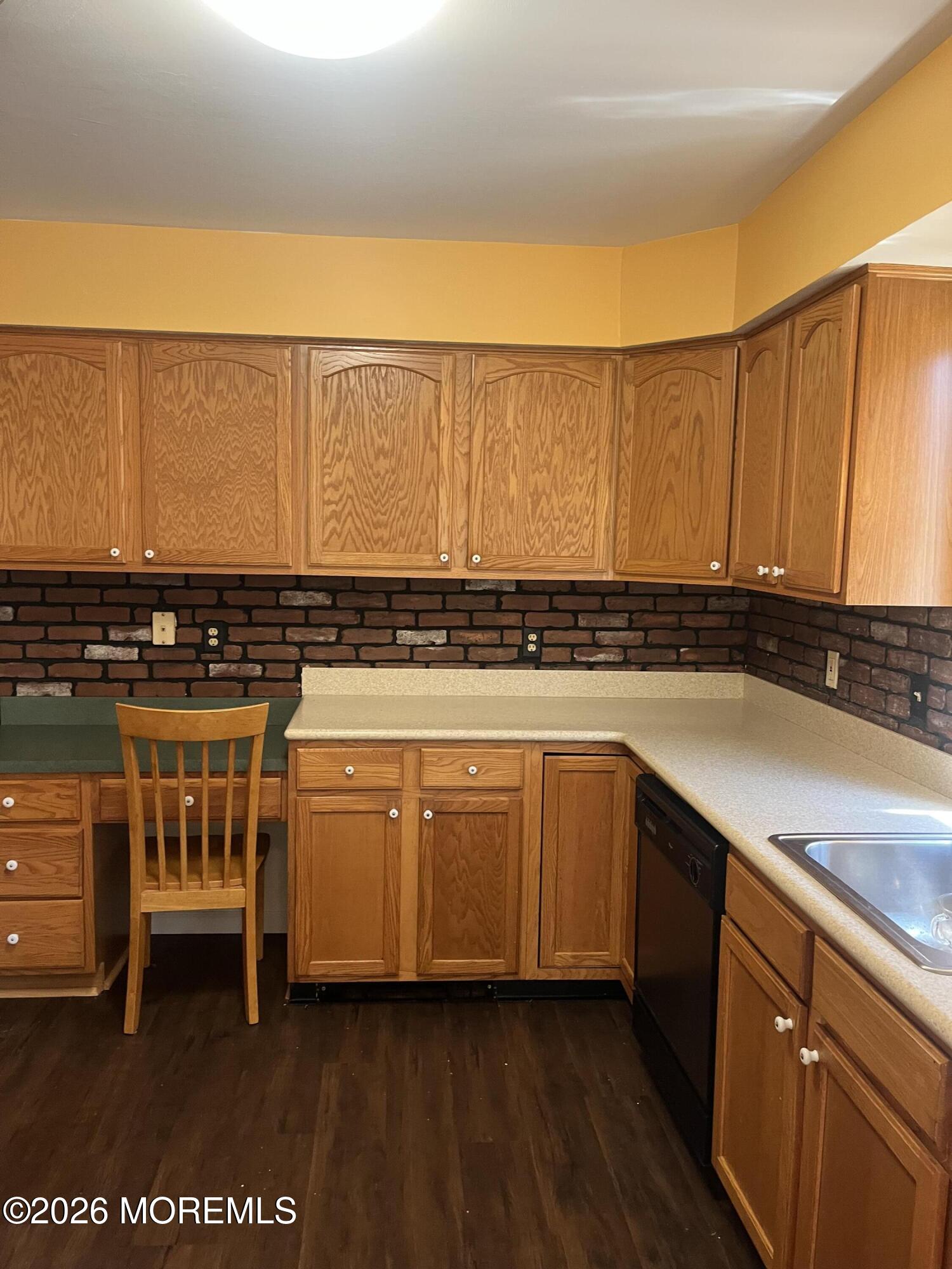 40 Sycamore Access Road, Unit 40 Manahawkin, NJ 08050 - Photo 10 of 27 Kitchen