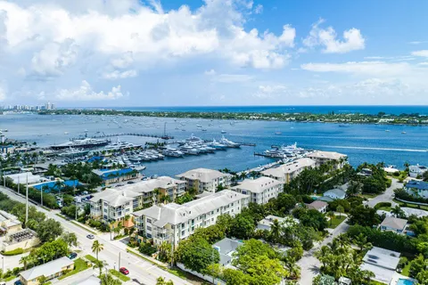 $799,000 | 3940 North Flagler Drive, Unit 303, West Palm Beach, FL 33407