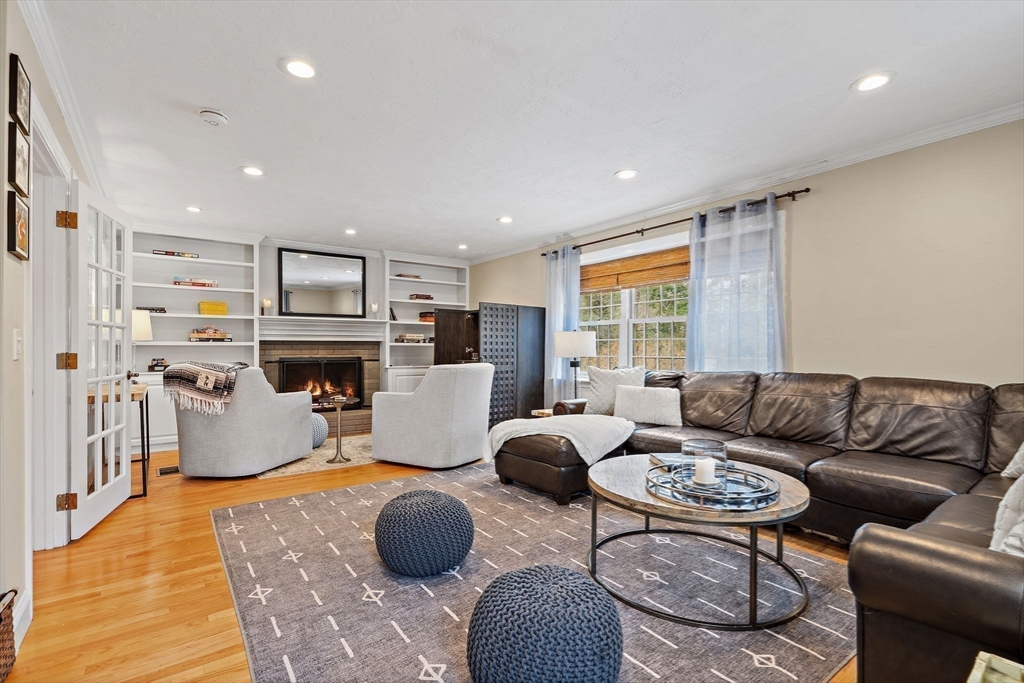 48 Chanticleer Road Sudbury, MA 01776 - Photo 12 of 37