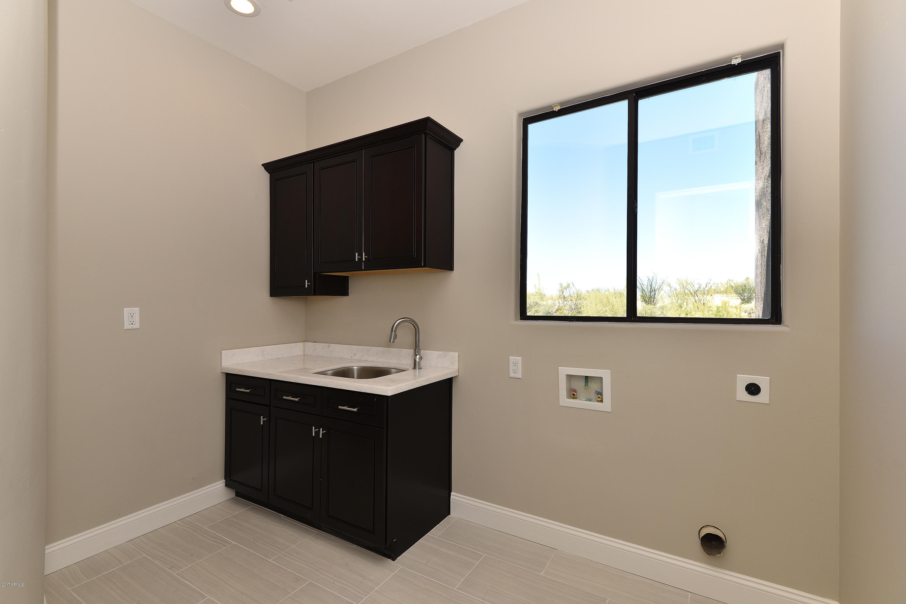 23202 North Dobson Road Scottsdale, AZ 85255 - Photo 23 of 24 057_Laundry