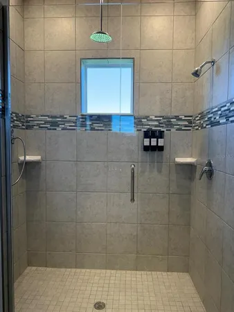 $519,000 | 2217 Aqua Breeze Drive, Bradenton, FL 34208