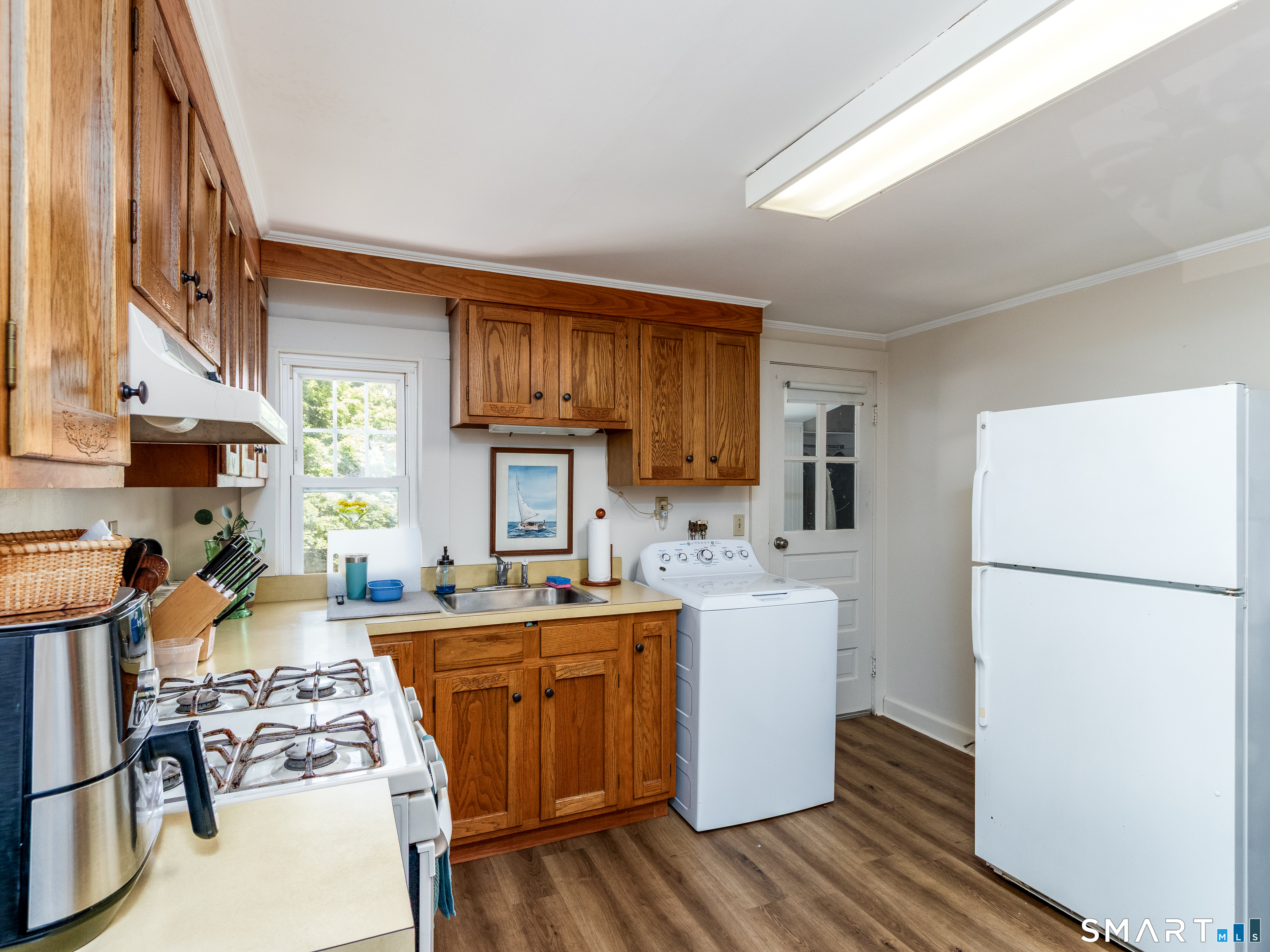 208 Twin Lakes Road North Branford, CT 06471 - Photo 27 of 39 Second Floor Apartment - Kitchen