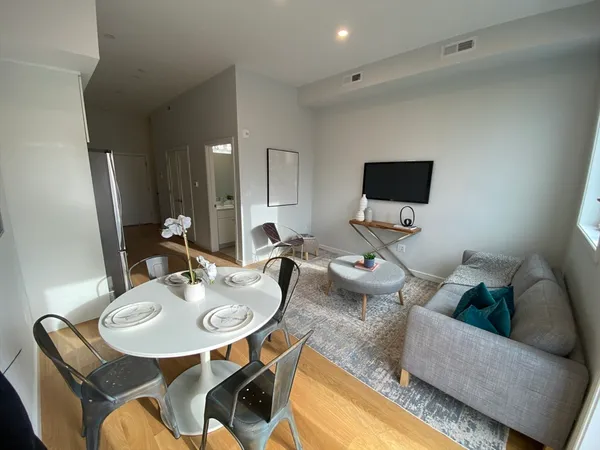 $3,100 | 385 Pleasant Street, Unit 15, Watertown, MA 02472