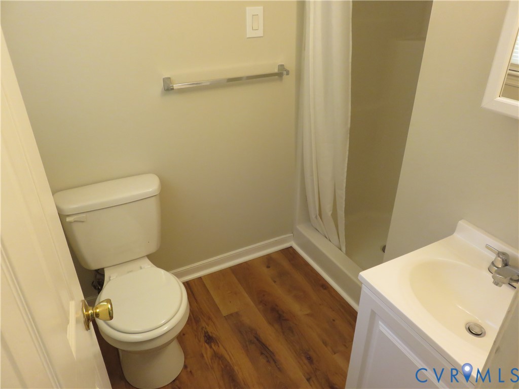 6719 Lakemont Road Quinton, VA 23141 - Photo 55 of 58 Master Bath
